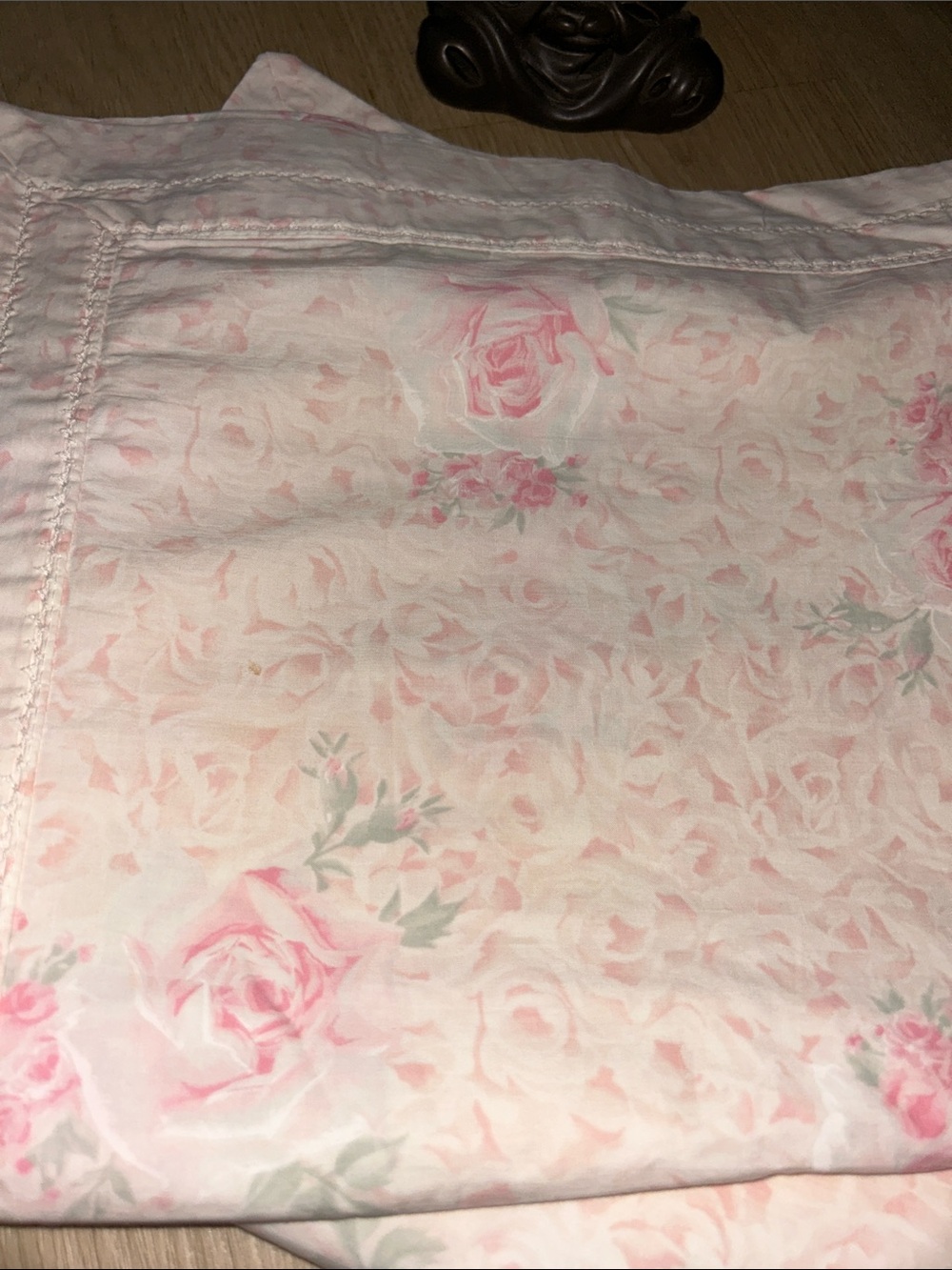 🤎 vintage Utica cotton floral print shams shabby chic looking